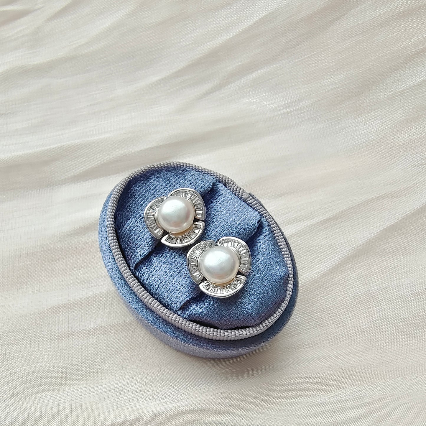 DMBO2304 Boucles d'oreilles à la forme de fleur brillant