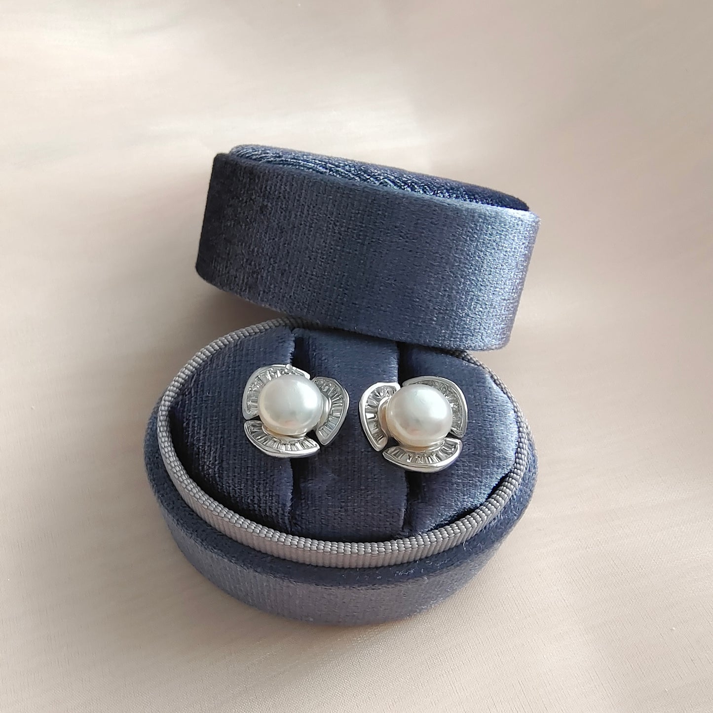 DMBO2304 Boucles d'oreilles à la forme de fleur brillant