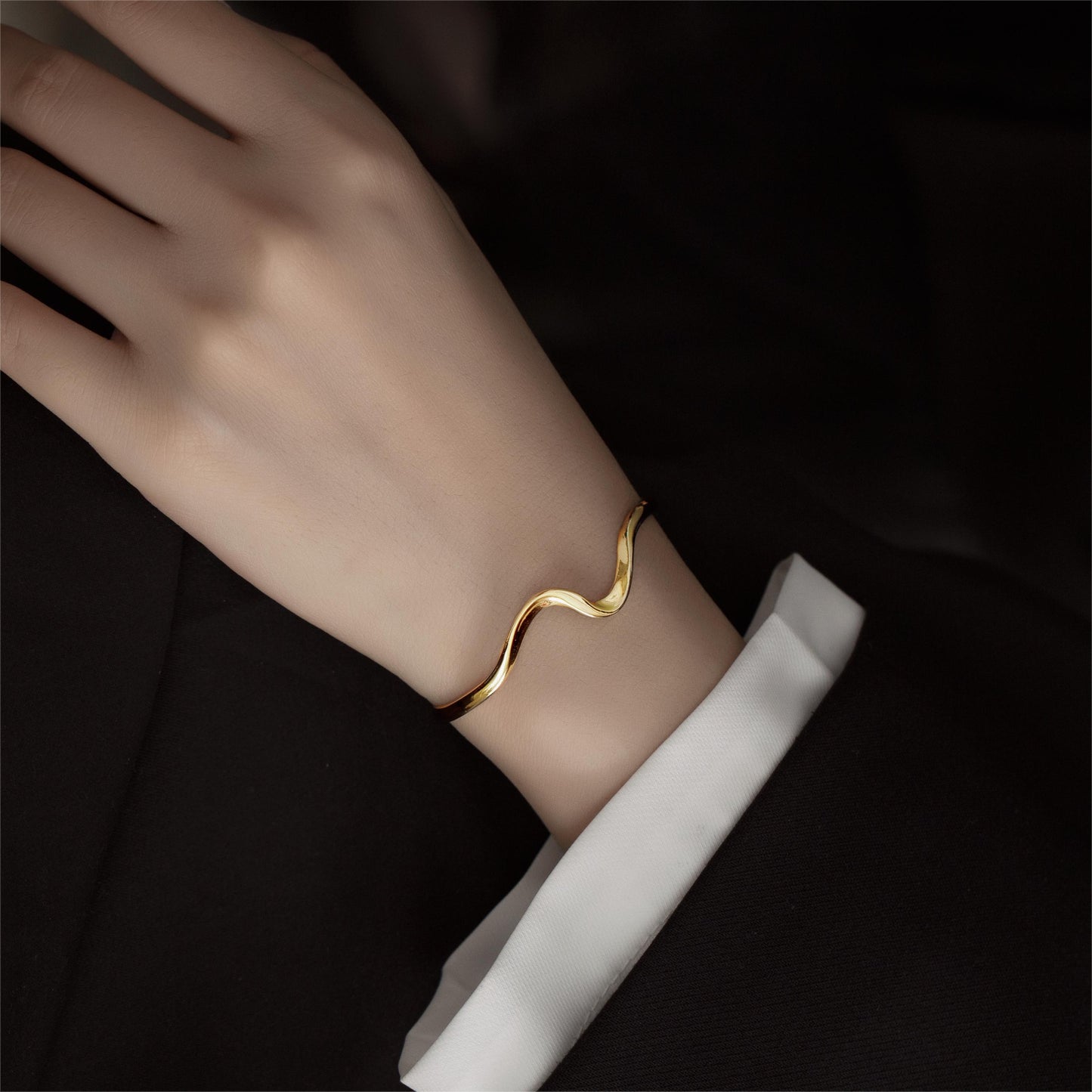 LMBC2301 Bracelet à la forme d'une vague