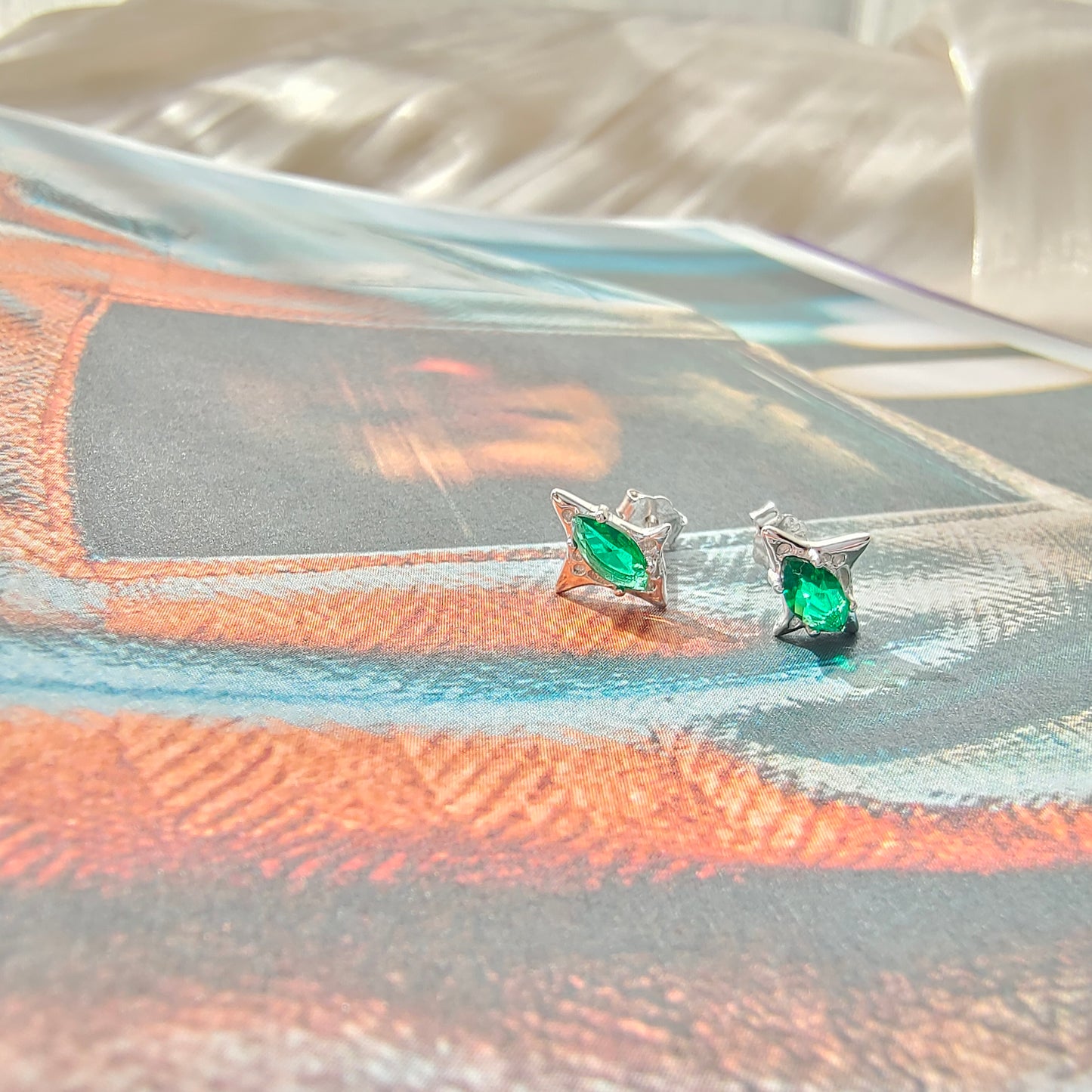 LMBO2301 Boucles d'oreilles en forme d'étoile simple et chic